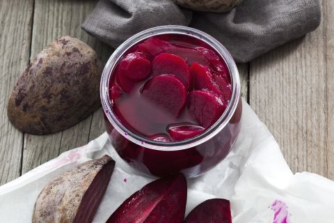 Isteni fermentált cékla: egyszerű, probiotikus savanyúság házilag